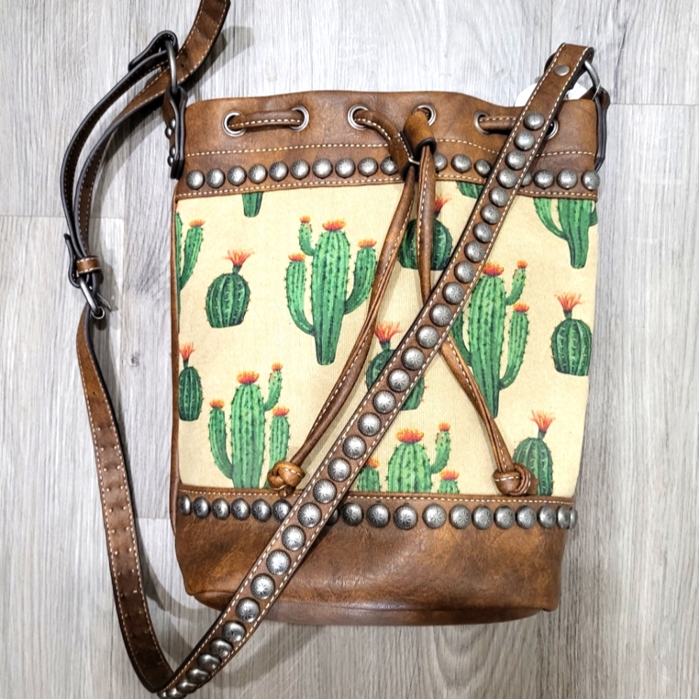 Blazin Roxx crossbody bag